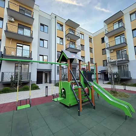 Cozy Sunset Apartment Uzhhorod